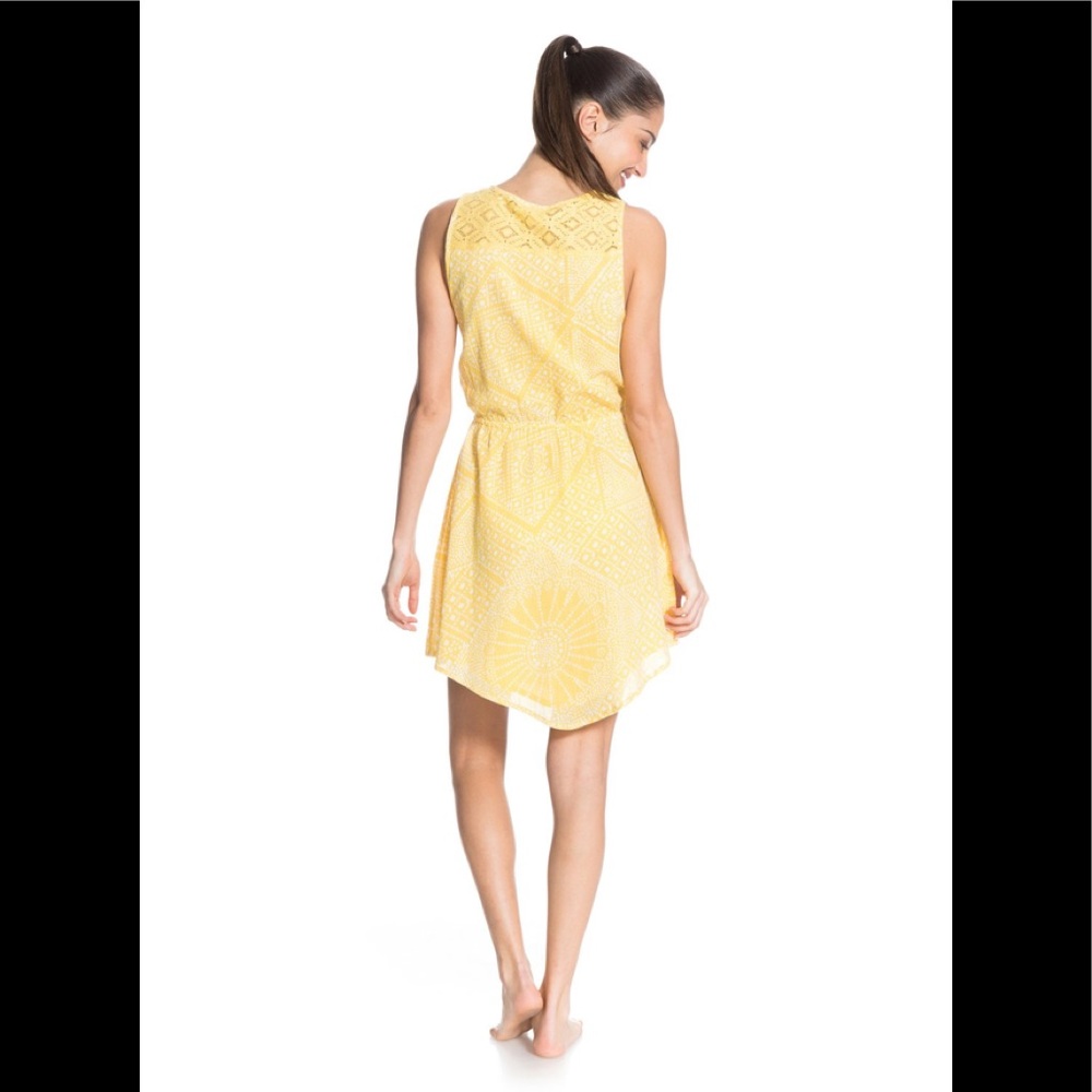 ROXY dress handkerchief hem sleeveless lined Size M Yellow
